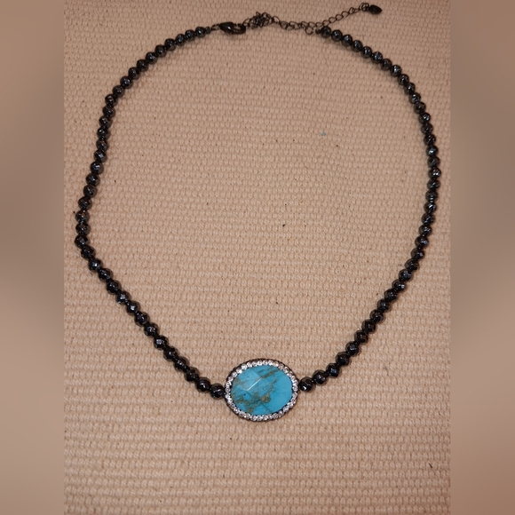 Elegant Turquoise and Black Beaded Necklace - Picture 3 of 3